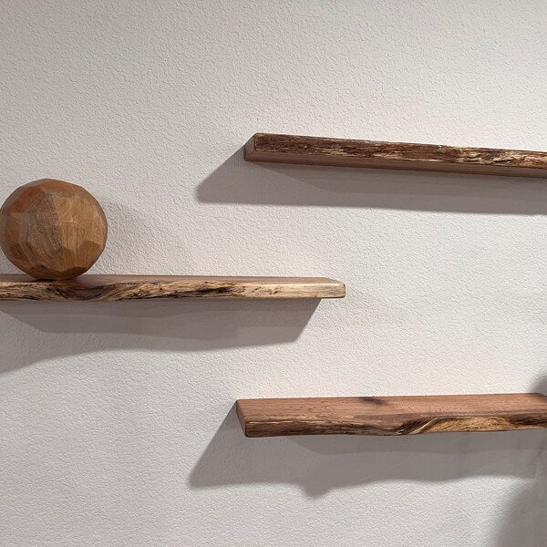 Heavy-duty Modern Live edge Floating Shelf with a hidden metal bracket // Cherry // Red Oak // Sycamore