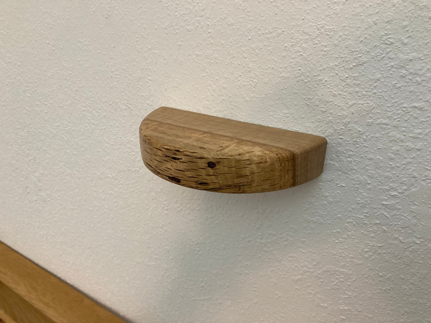 Half moon shape floating shelf / Solid hard wood / Solid hanging hardware