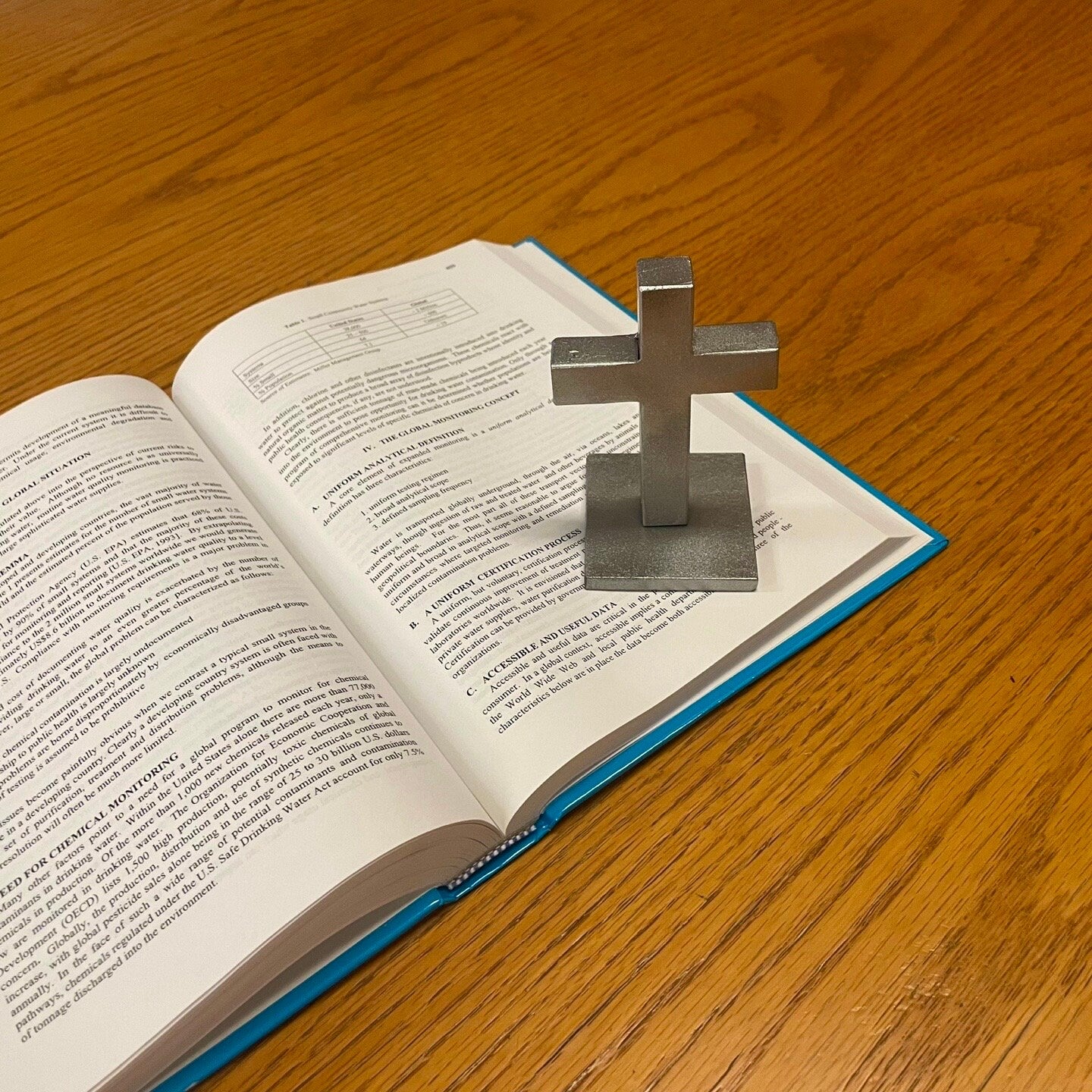 Standing Metal Cross, Minimalist Small Desk Cross, Cross on Stand, Bedroom Cross, Christian Home Decor